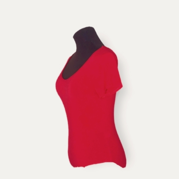 COPY - Hearts and hips bodysuit with snap bottoms red, size large. - Picture 5 of 9